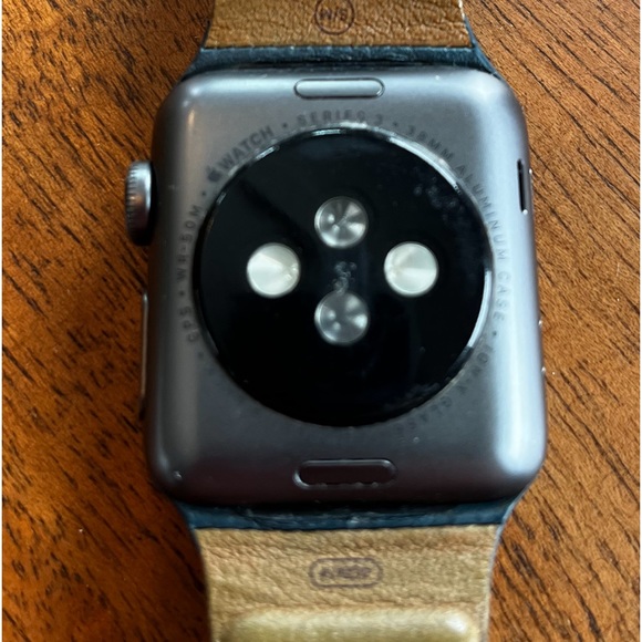 Apple Watch Series 3 - Picture 3 of 3